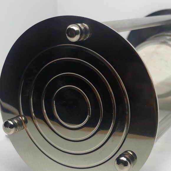 🩶🤍 Beautiful Silver with White Sand Hourglass ⌛️ NWT 🤍🩶 - Picture 4 of 4